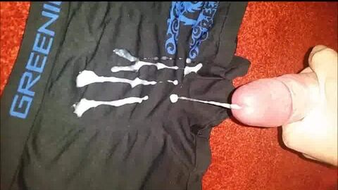 HD видео, большой член (гей), кончает на фото (гей), любитель (гей), мастурбация (гей), мастурбирует (гей)